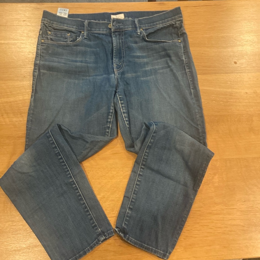 MOTHER “skinny, not skinny” wash: happy medium size 30